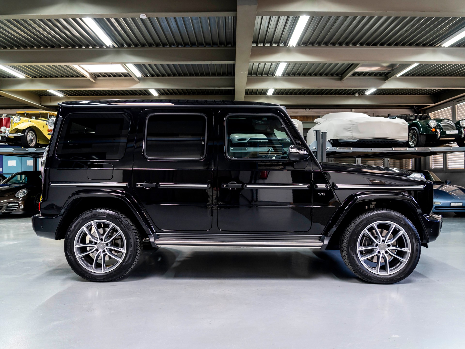 MERCEDES-BENZ G 500 AMG Line 9G-Tronic-showroom-element-3