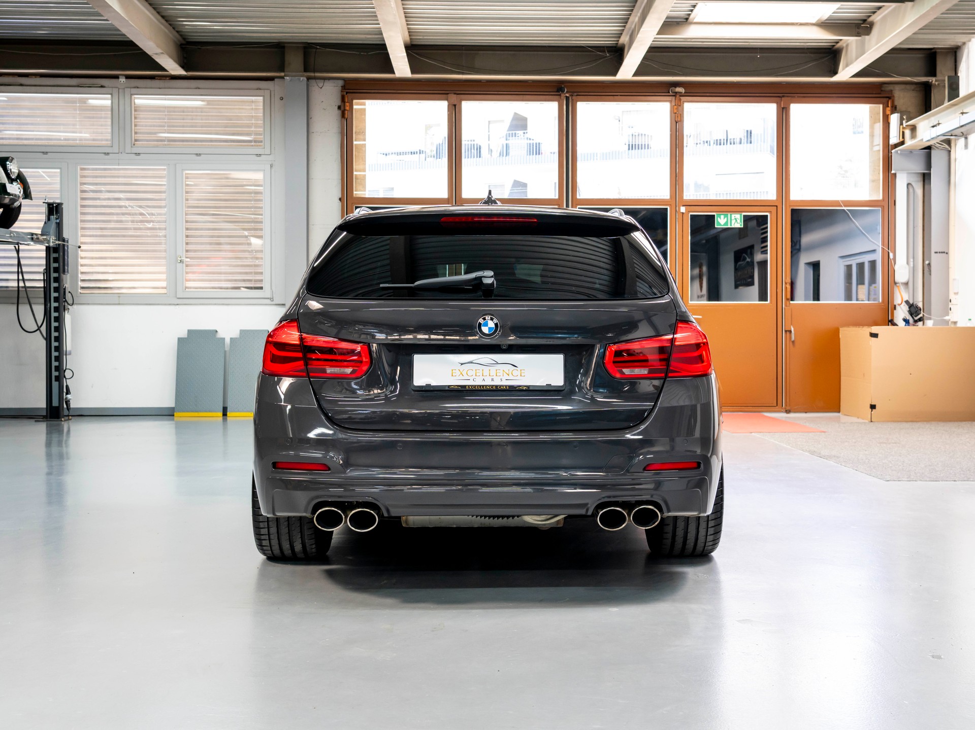 BMW-ALPINA B3 BiTurbo Touring 3.0 xDrive Switch-Tronic-image-5