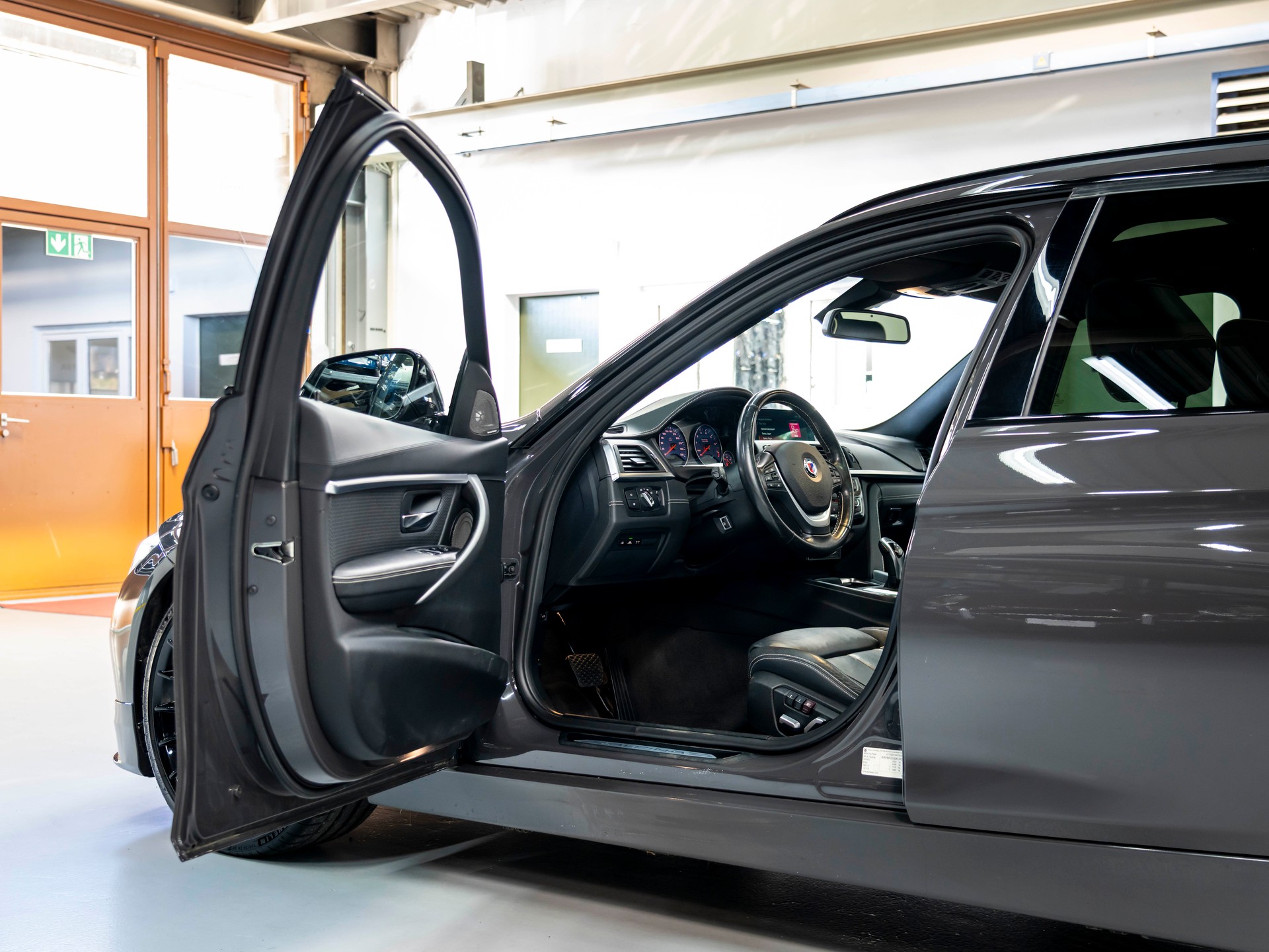 BMW-ALPINA B3 BiTurbo Touring 3.0 xDrive Switch-Tronic-image-17