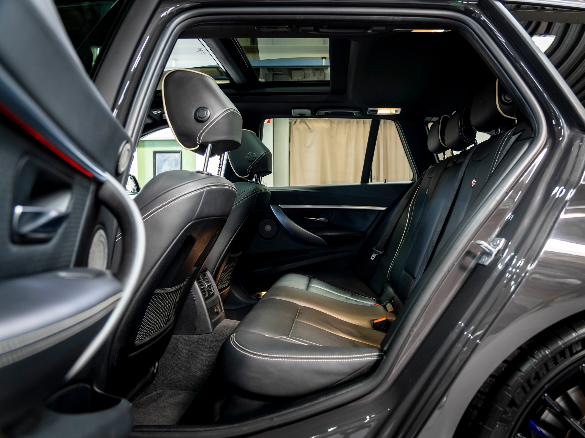 BMW-ALPINA B3 BiTurbo Touring 3.0 xDrive Switch-Tronic-image-21