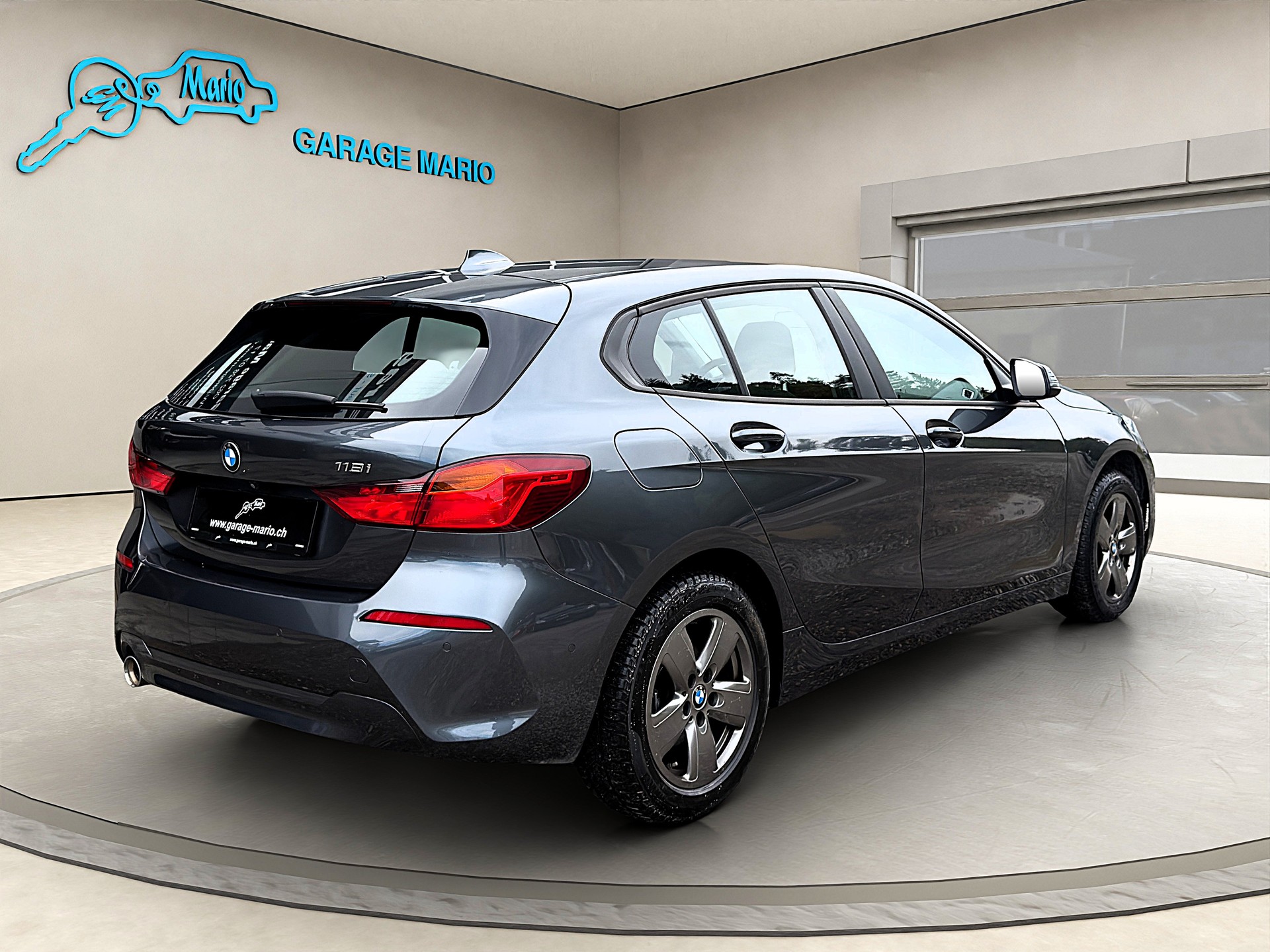 BMW 118i Steptronic-image-4