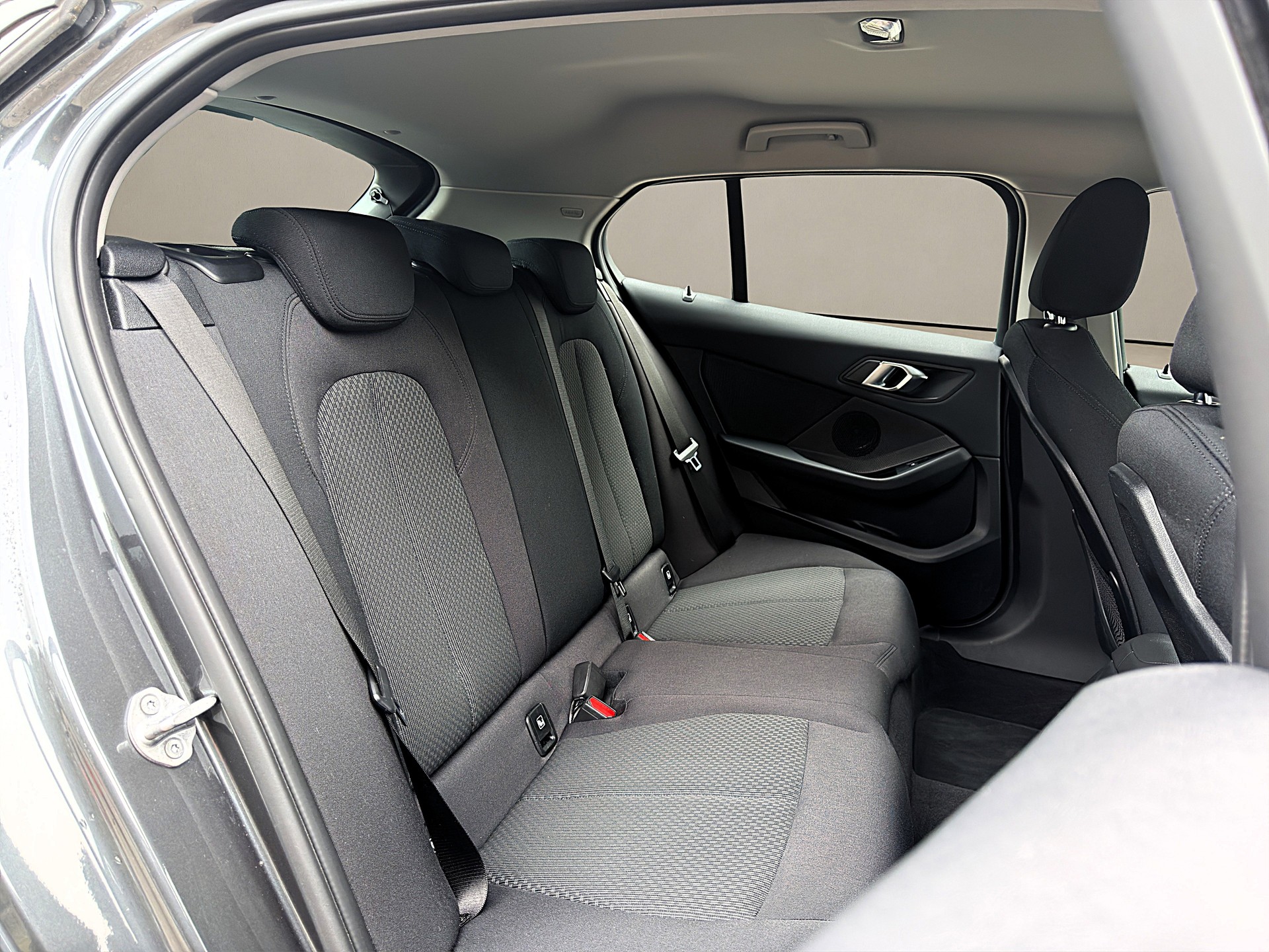 BMW 118i Steptronic-image-13
