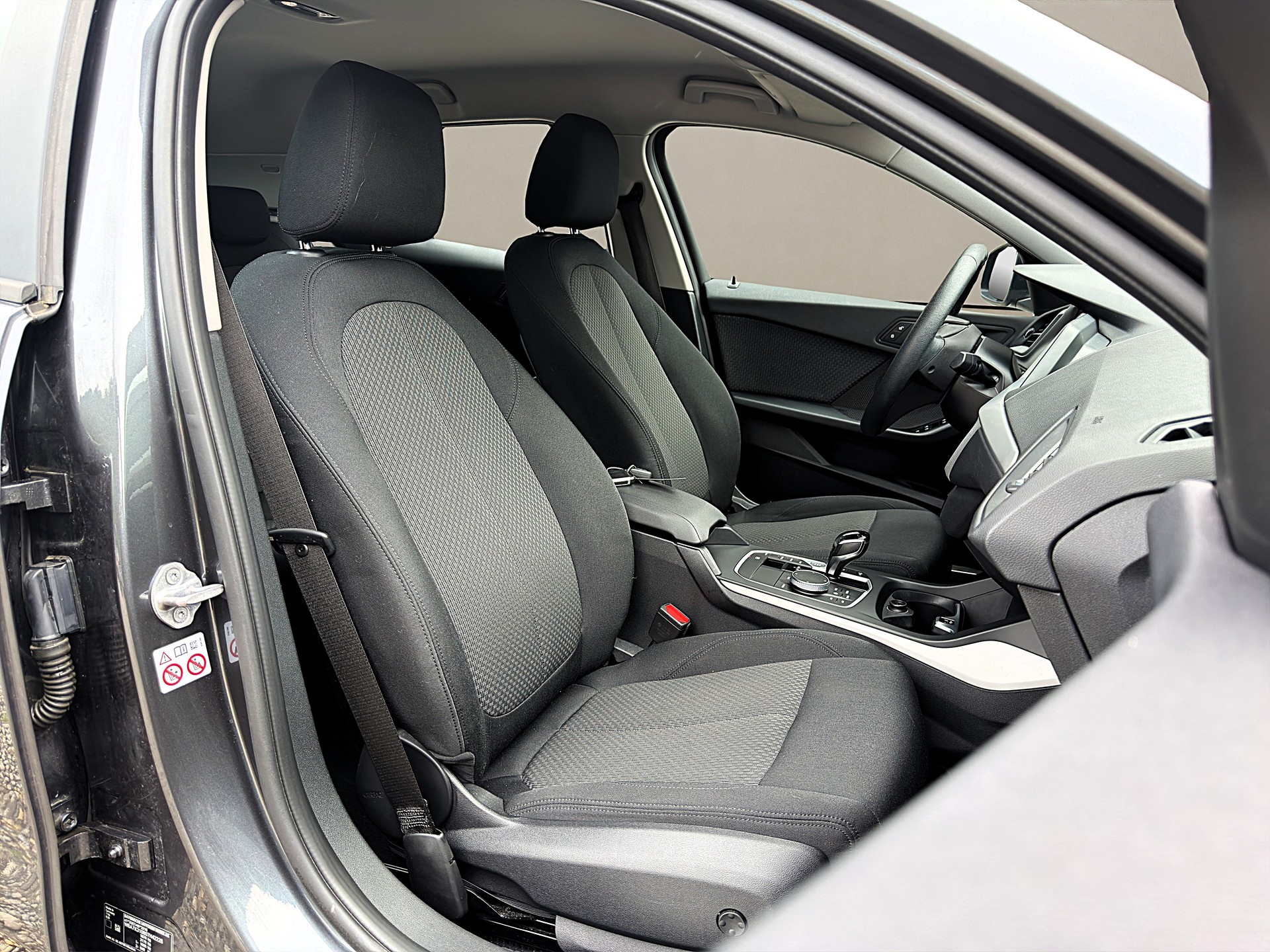BMW 118i Steptronic-image-9