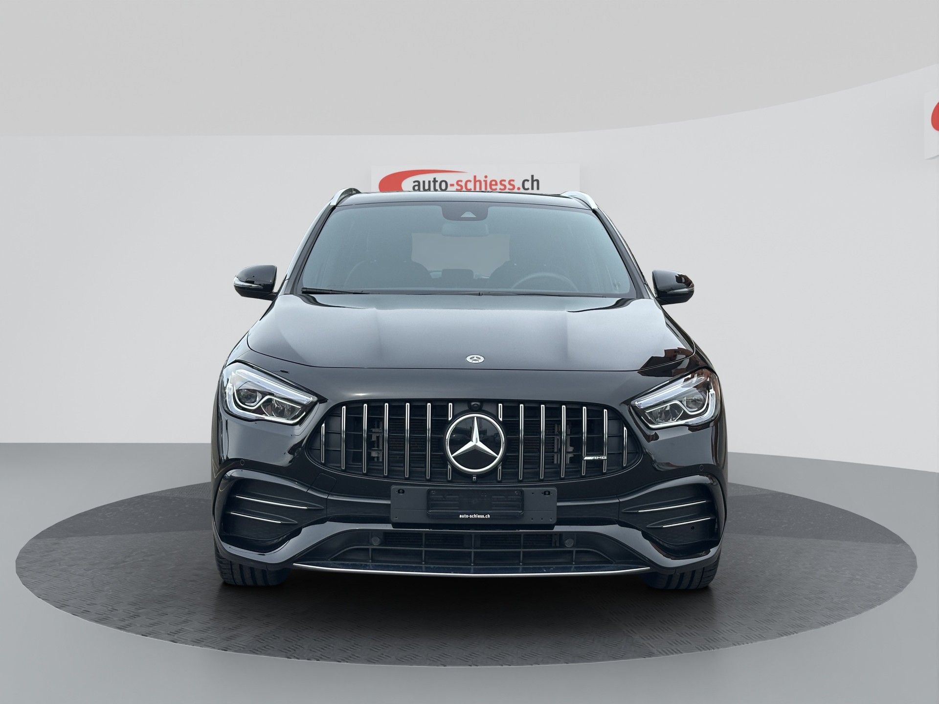 MERCEDES-BENZ GLA 35 AMG 4Matic 8G-Speedshift DCT-showroom-element-1