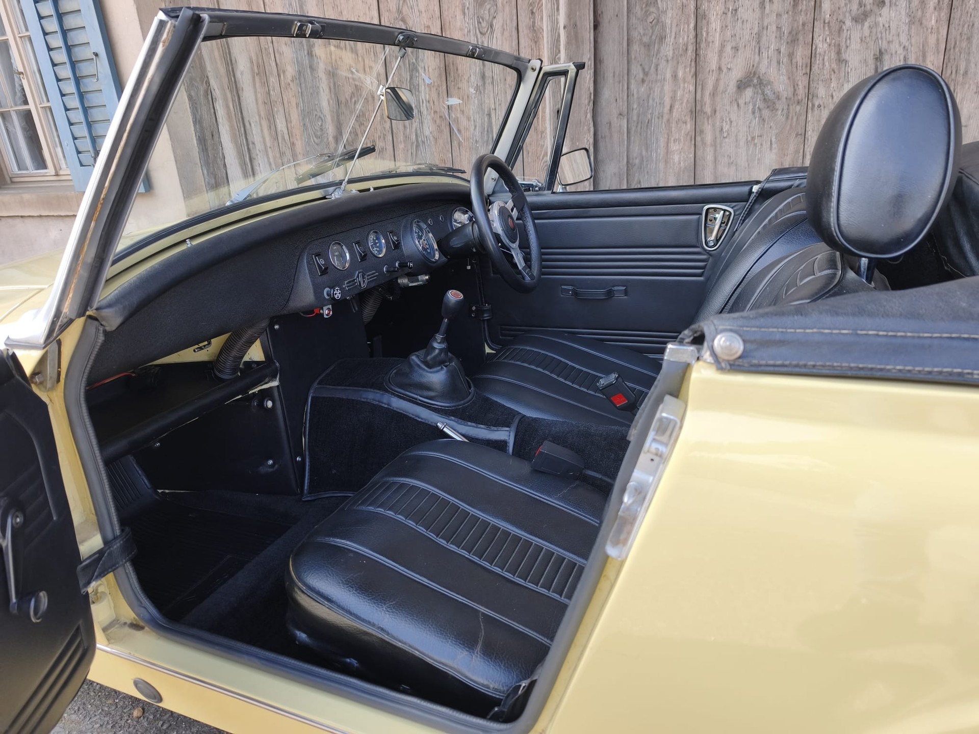 MG Midget MkIII-image-6