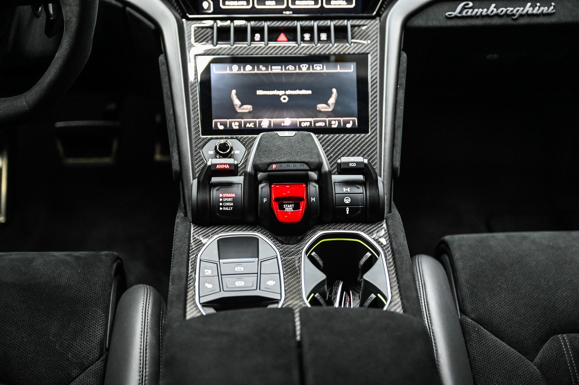 LAMBORGHINI Urus Performante 60 Anniversario 666-image-34
