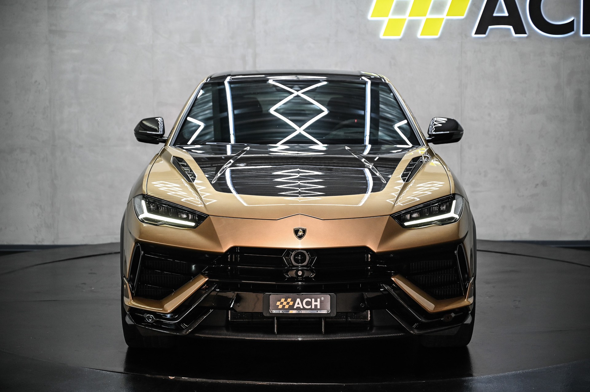 LAMBORGHINI Urus Performante 60 Anniversario 666-showroom-element-1