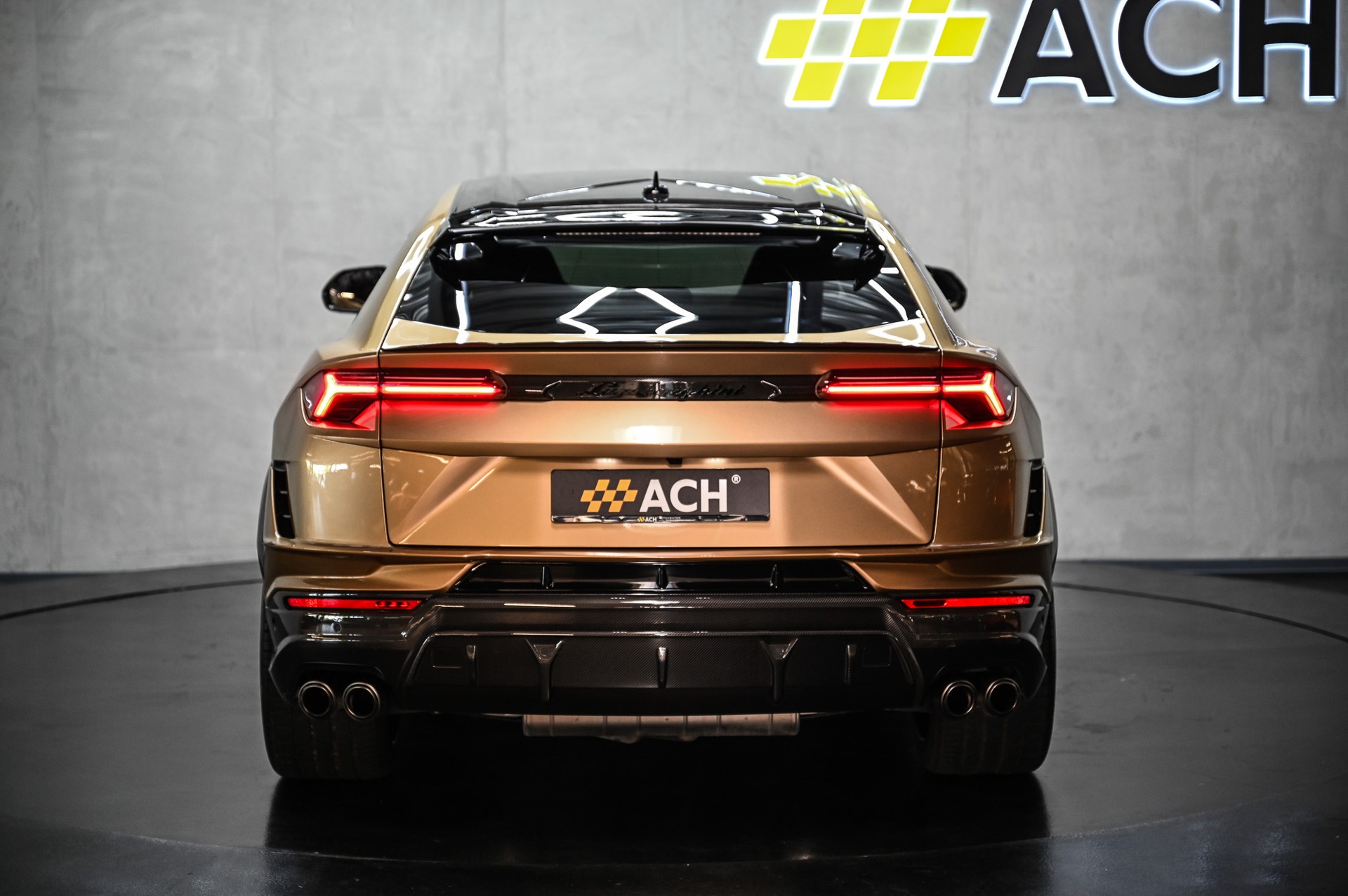 LAMBORGHINI Urus Performante 60 Anniversario 666-image-6