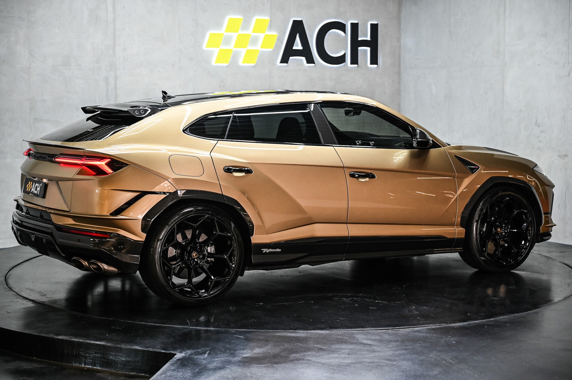 LAMBORGHINI Urus Performante 60 Anniversario 666-image-8