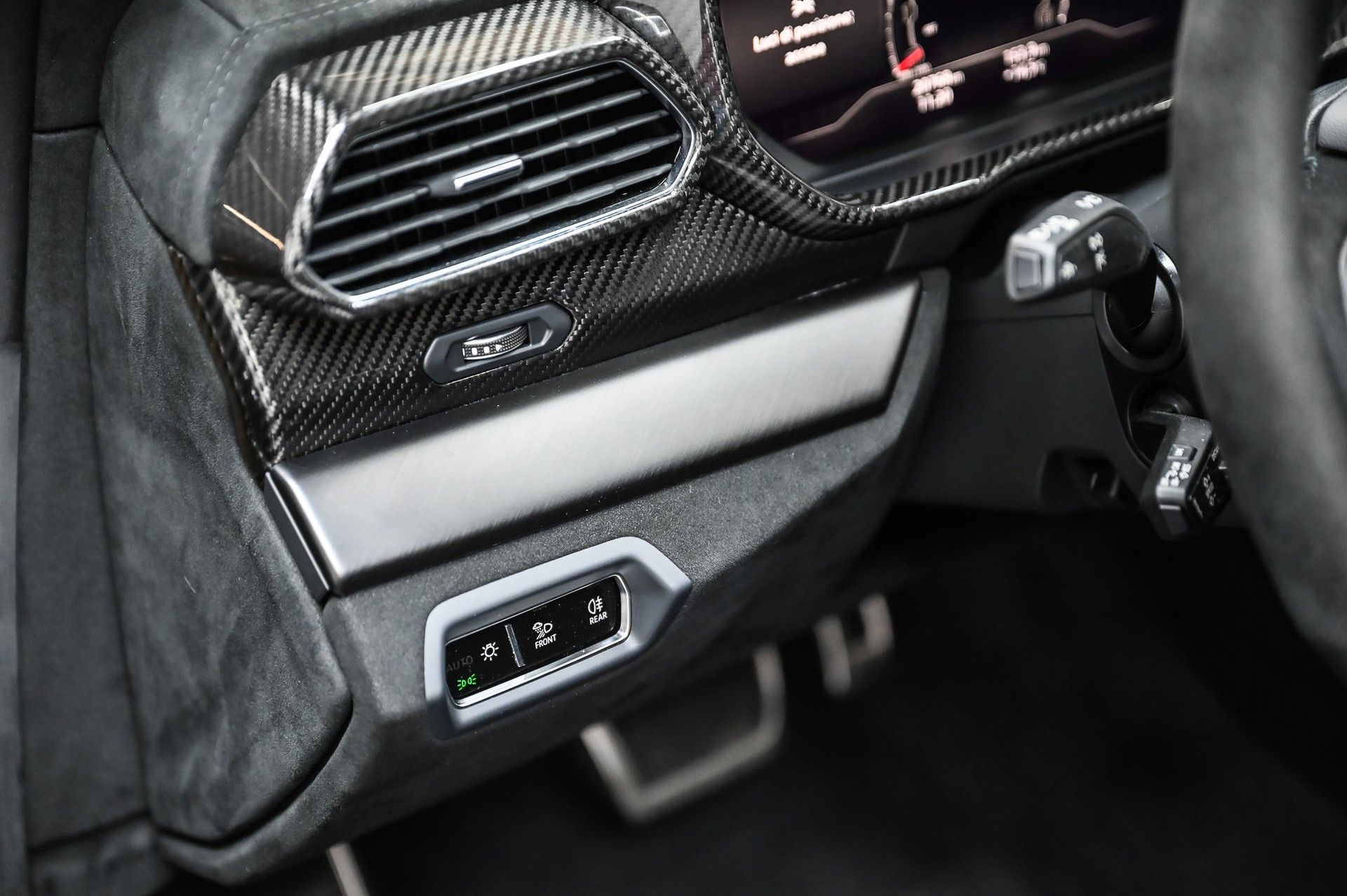 LAMBORGHINI Urus Performante 60 Anniversario 666-image-44