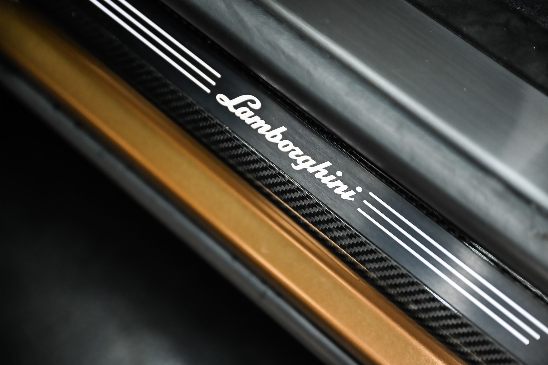 LAMBORGHINI Urus Performante 60 Anniversario 666-image-24