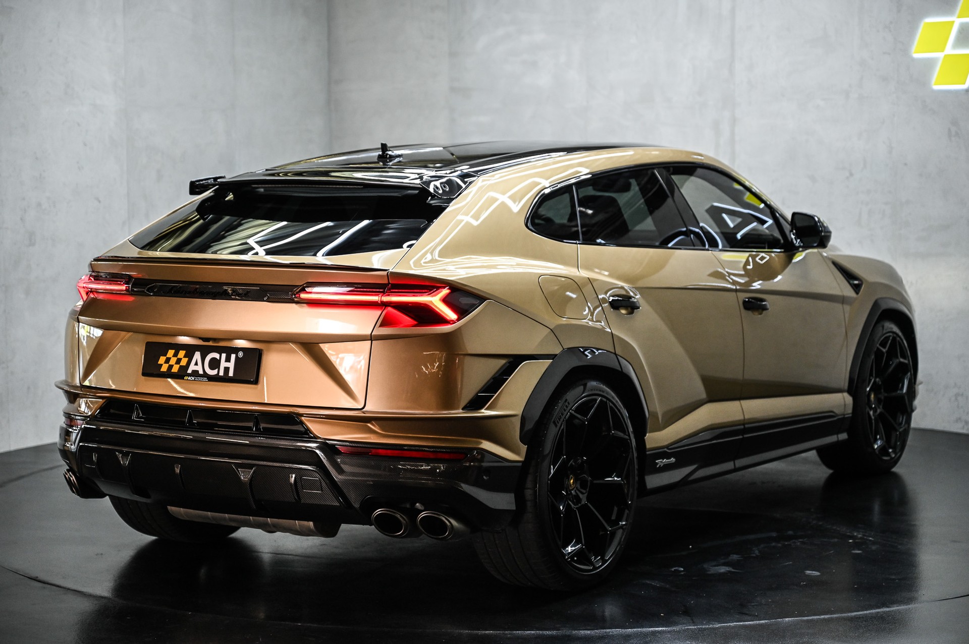LAMBORGHINI Urus Performante 60 Anniversario 666-image-7