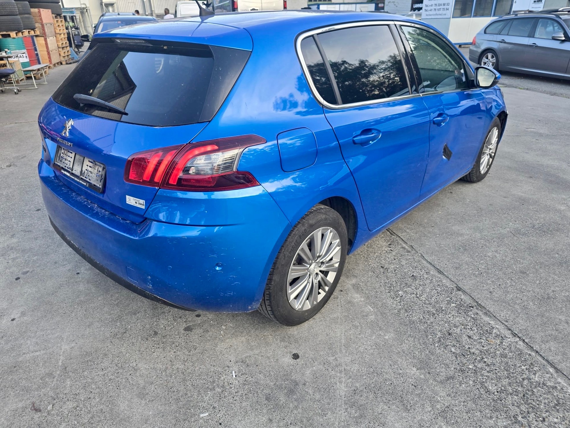 PEUGEOT 308 1.2 Pure Tech Allure Pack EAT8-image-2