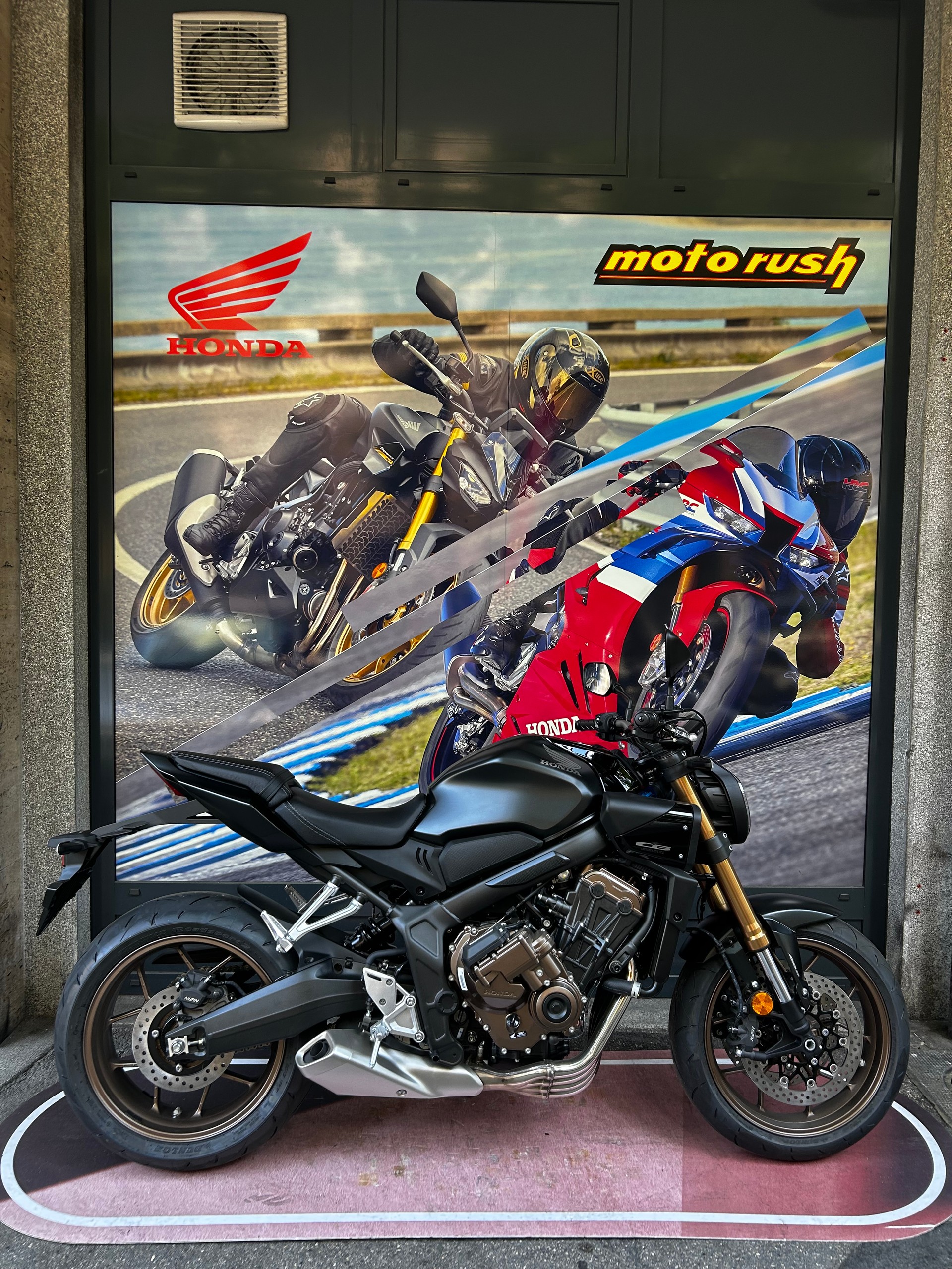 HONDA CB 650 R E-Clutch