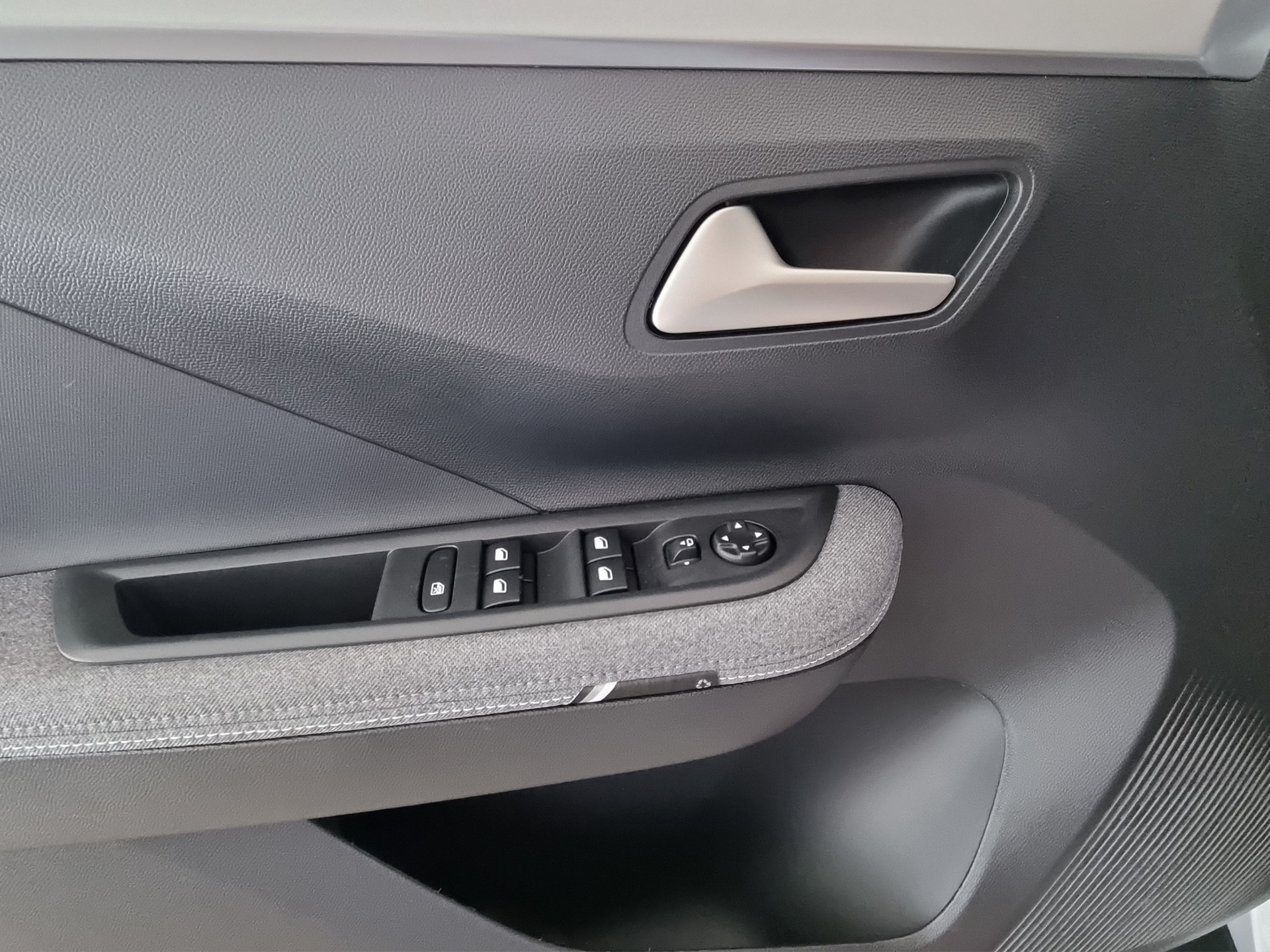 OPEL Frontera-e GS Extended Range-image-11