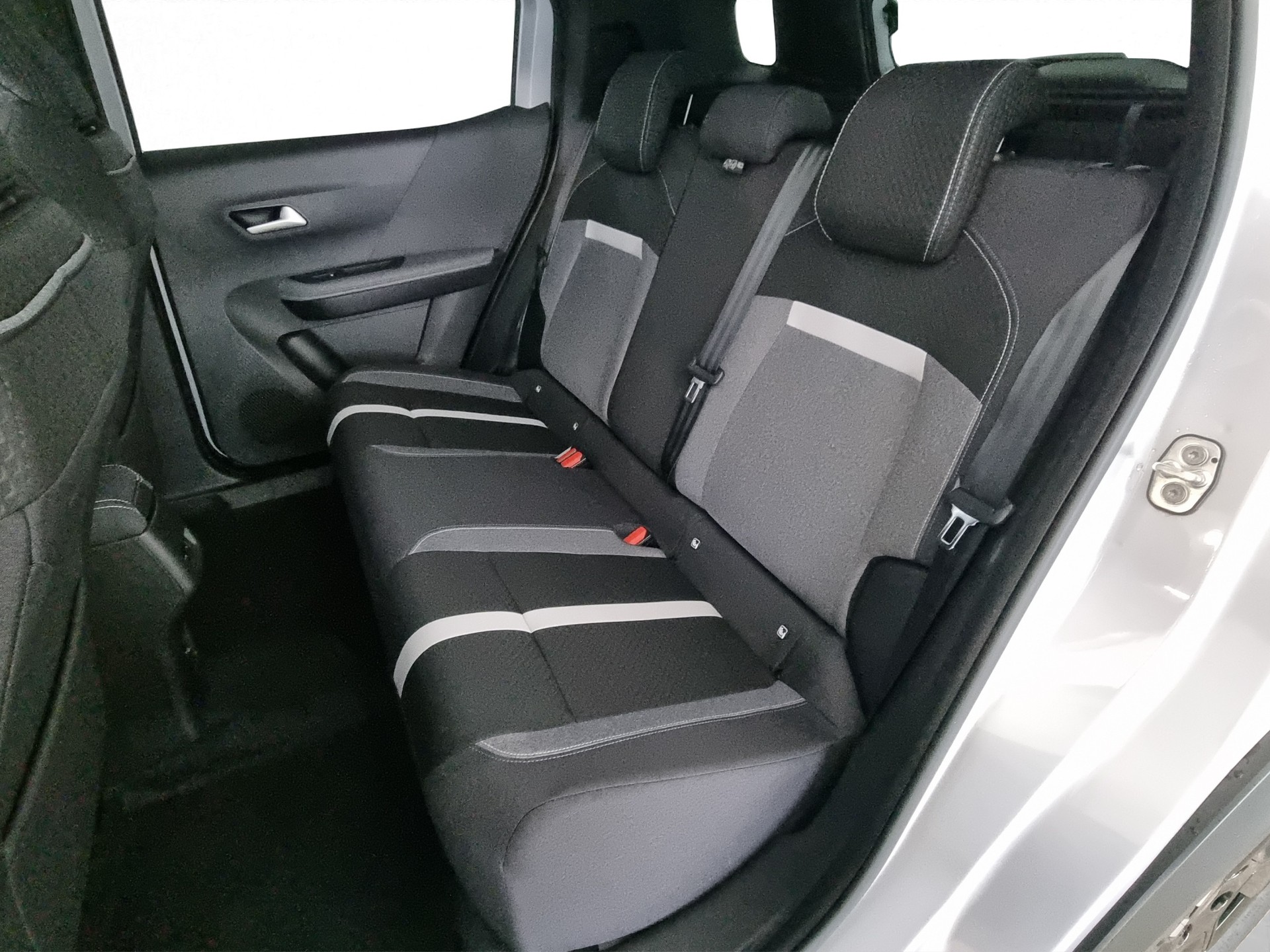 OPEL Frontera-e GS Extended Range-image-6