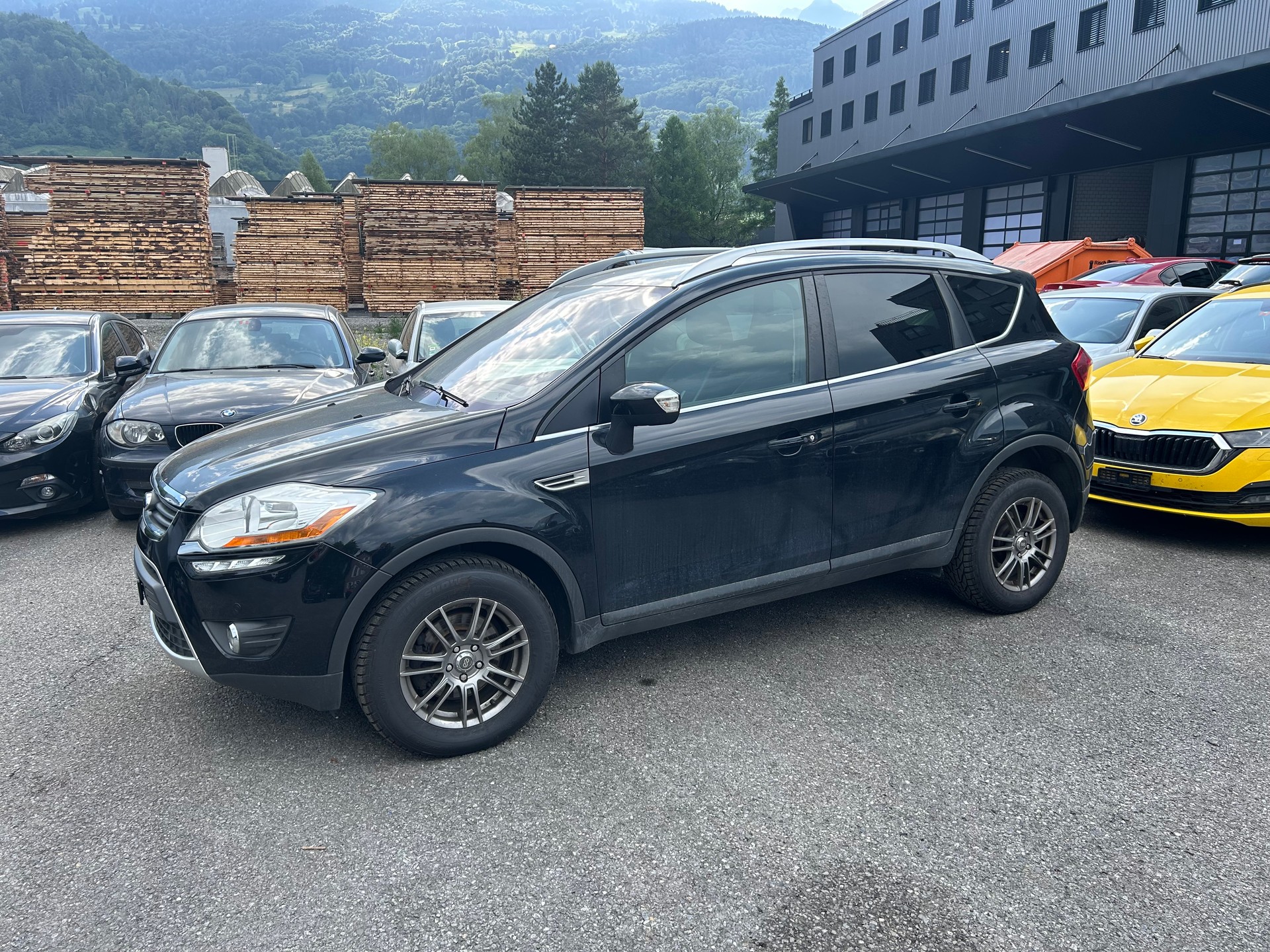 FORD Kuga 2.0 TDCi Individual 4WD PowerShift-image-5