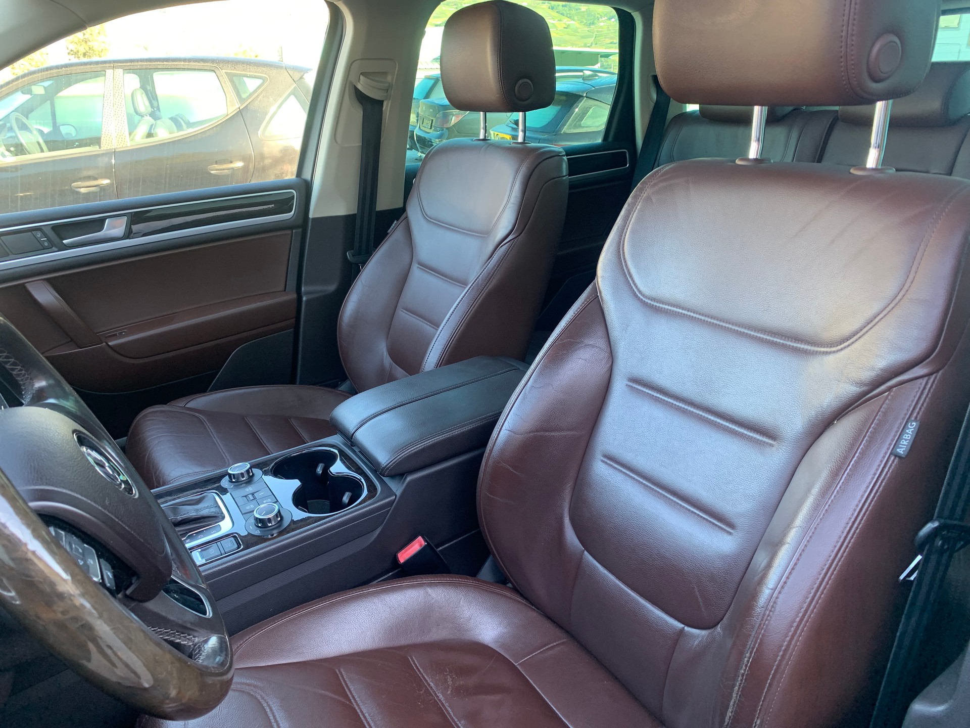 VW Touareg 3.0 TDI BlueMotion Technology Tiptronic-image-9