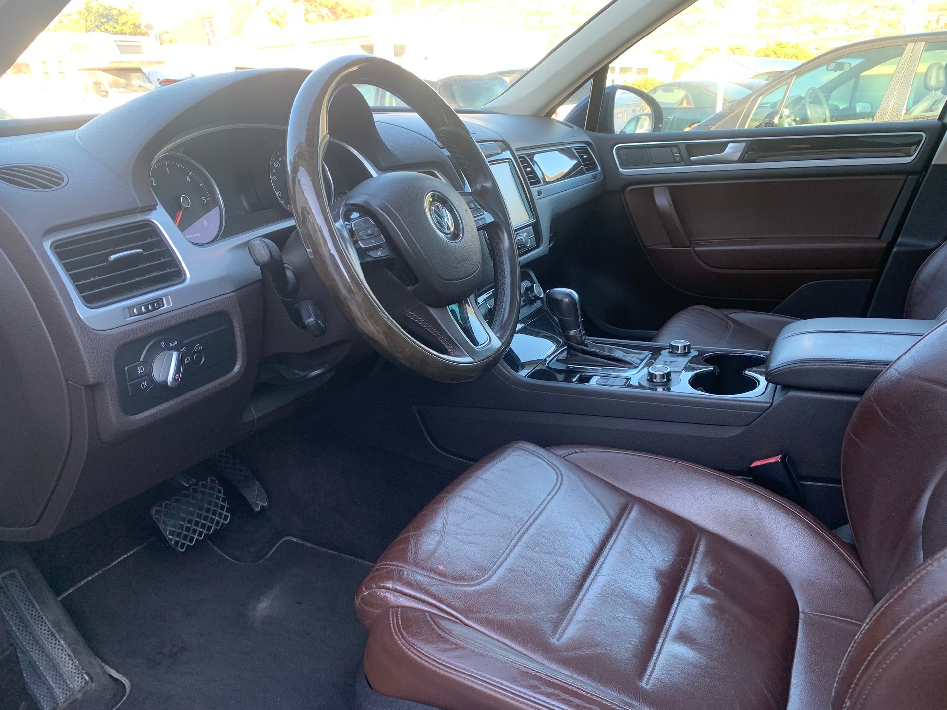 VW Touareg 3.0 TDI BlueMotion Technology Tiptronic-image-8