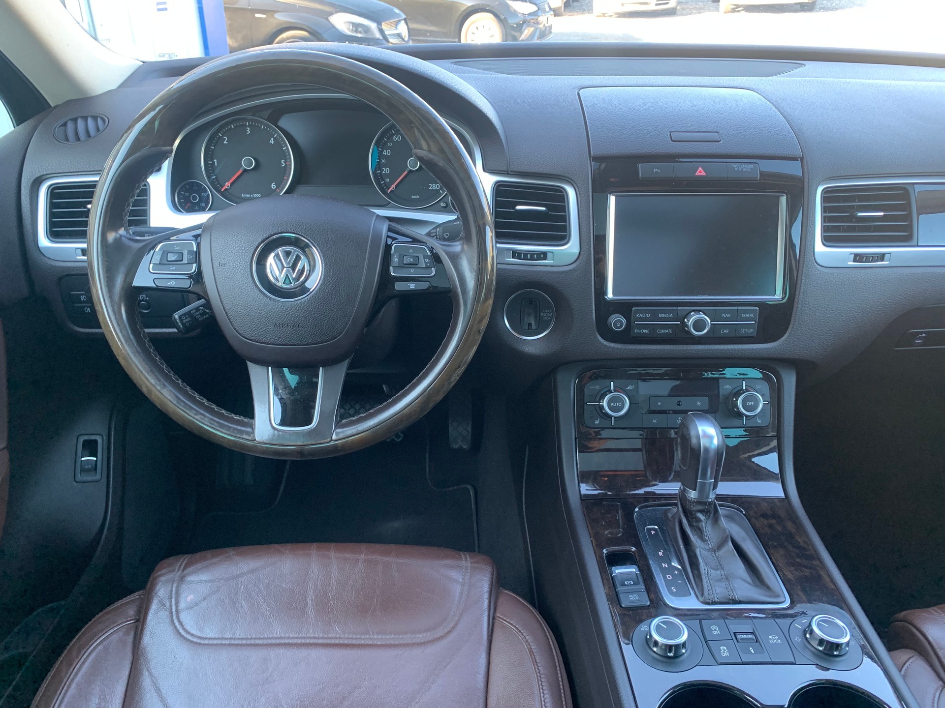 VW Touareg 3.0 TDI BlueMotion Technology Tiptronic-image-15