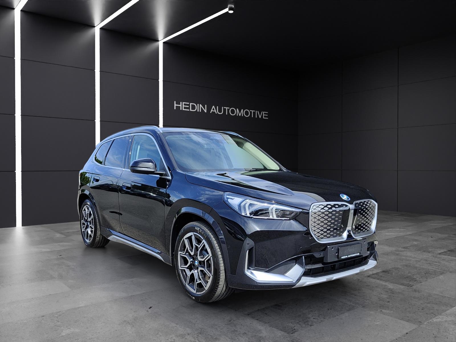 BMW iX1 30 xDrive-image-7
