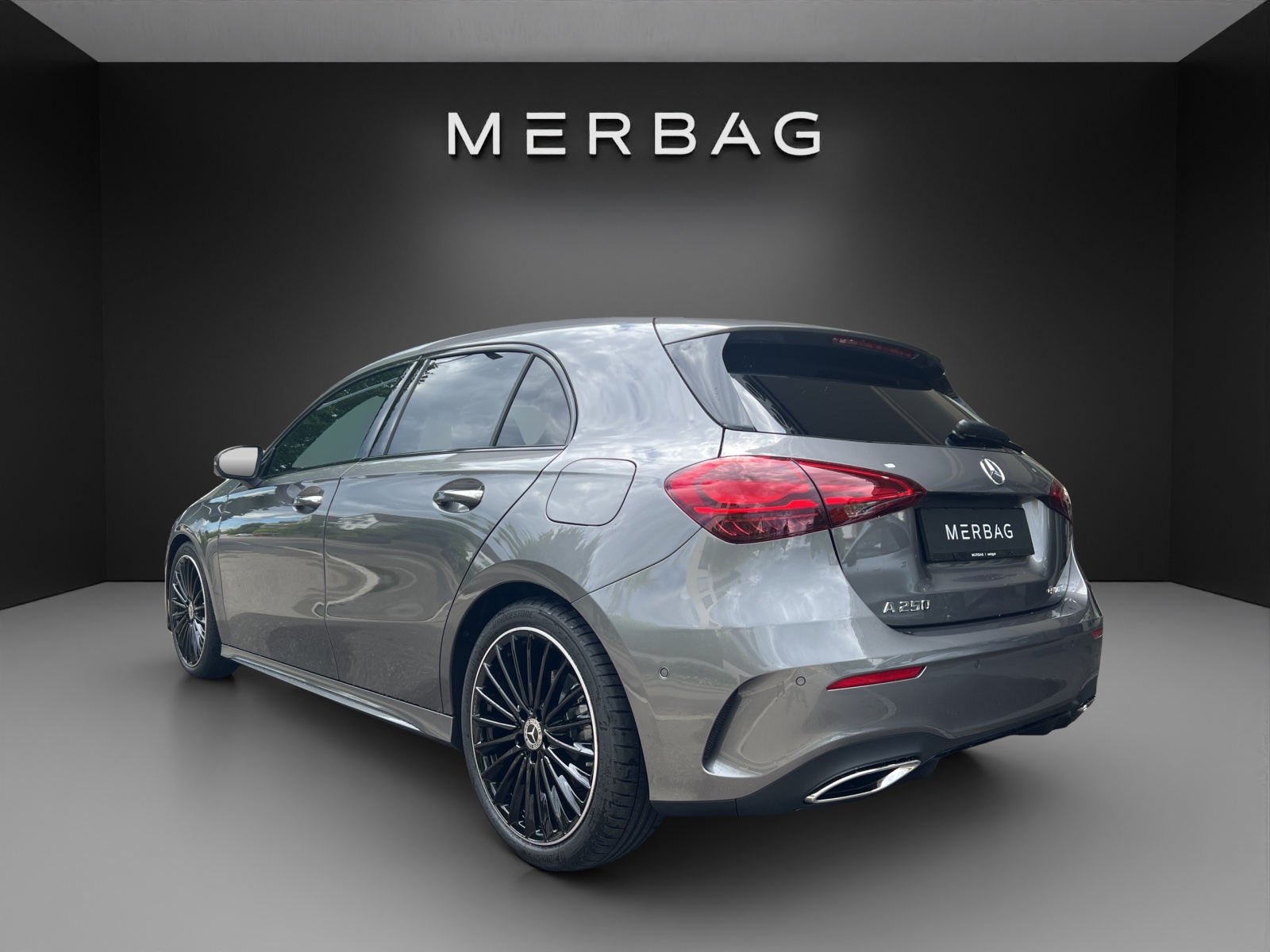 MERCEDES-BENZ A 250 4Matic 8G-DCT-image-4