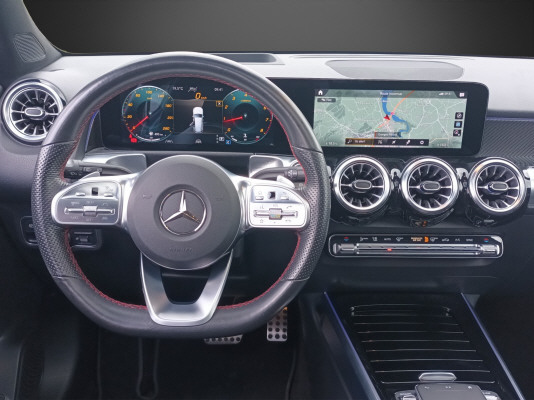 MERCEDES-BENZ GLB 200 AMG Line 4M-image-8