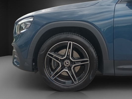 MERCEDES-BENZ GLB 200 AMG Line 4M-image-5