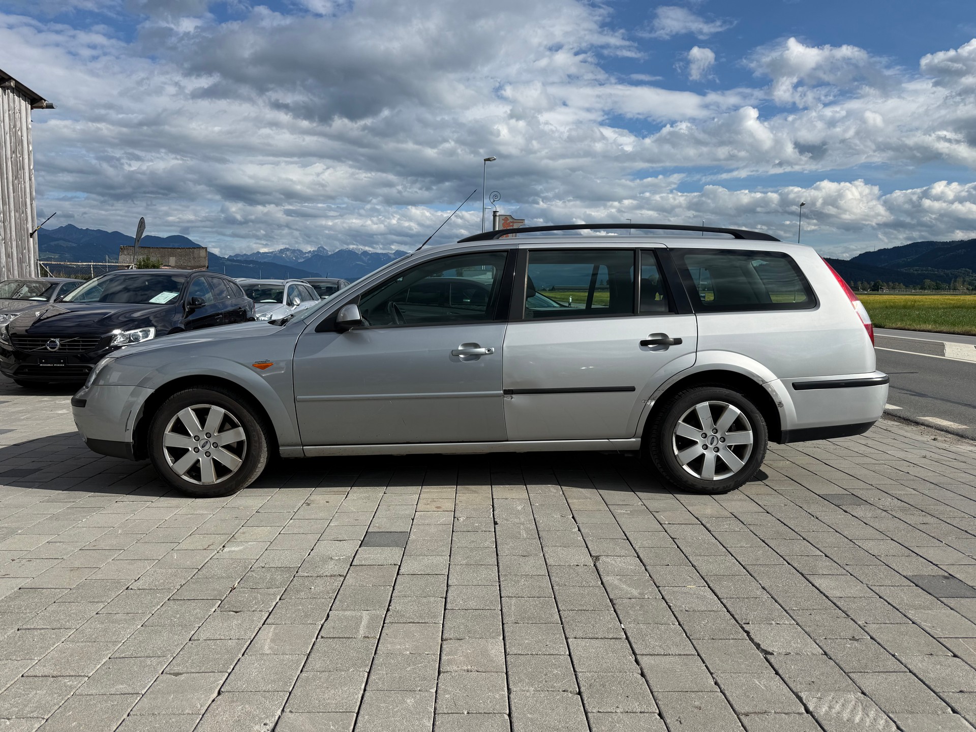 FORD Mondeo 2.0i 16V Trend-image-3