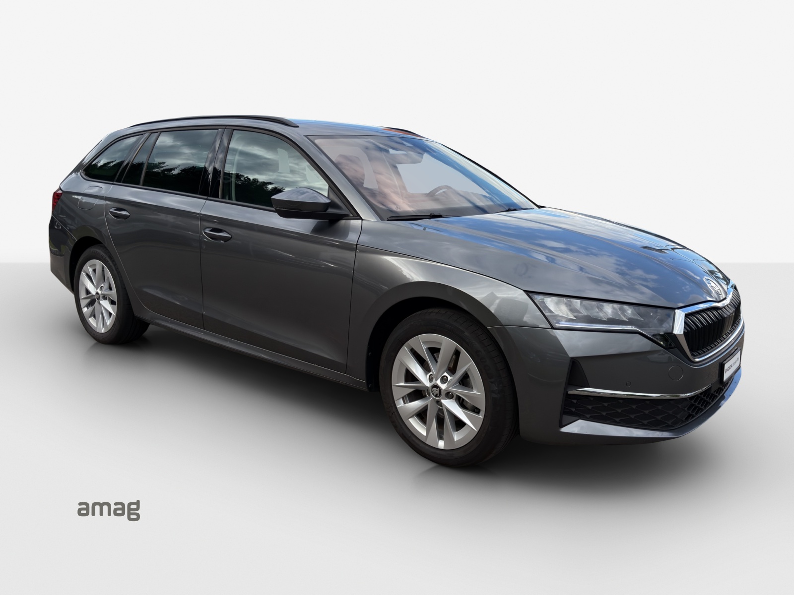SKODA Octavia Combi 1.5 TSI mHEV DSG Dynamic-image-5