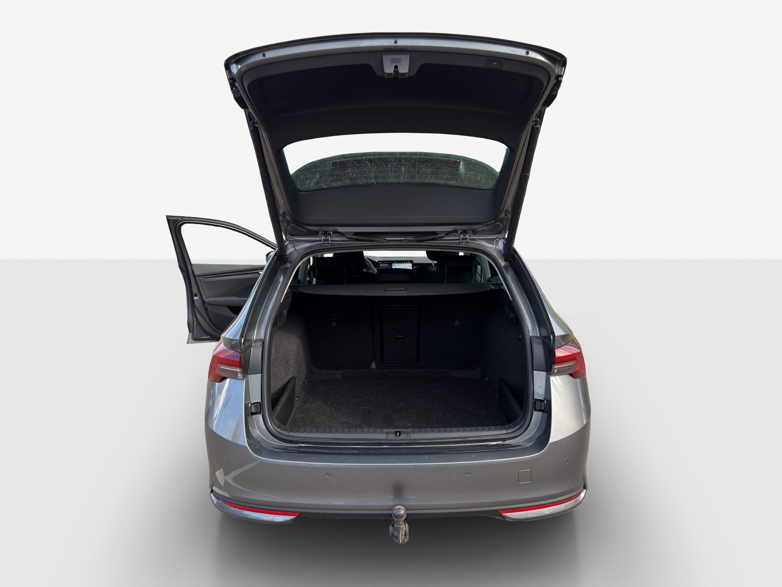SKODA Octavia Combi 1.5 TSI mHEV DSG Dynamic-image-12