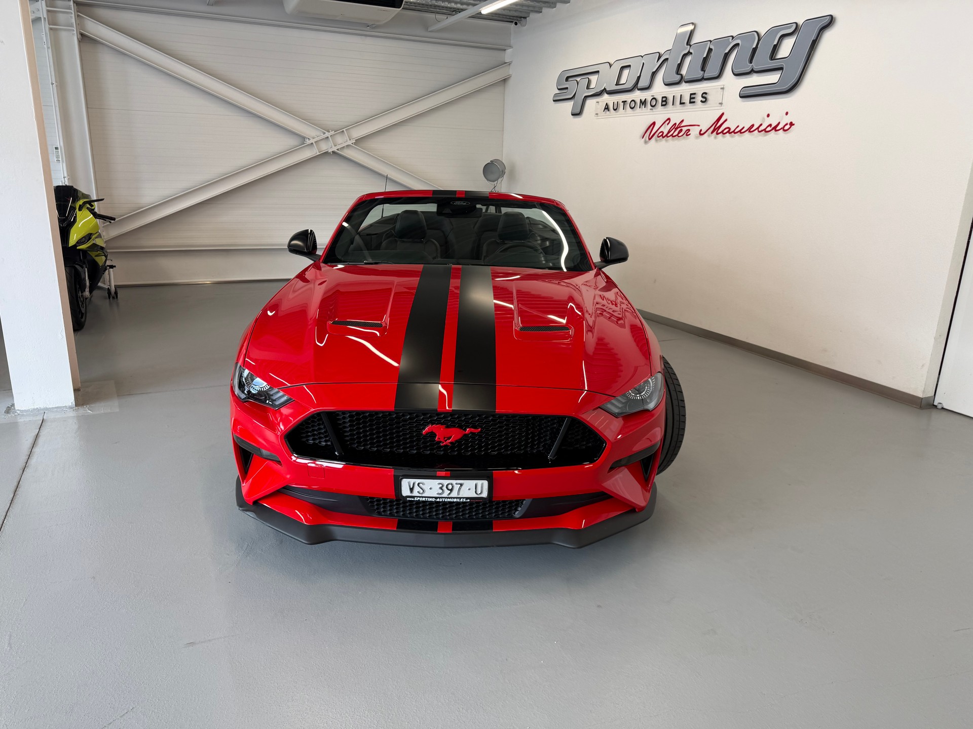 FORD Mustang Convertible 5.0 V8 GT Automat CH AUTO-showroom-element-1
