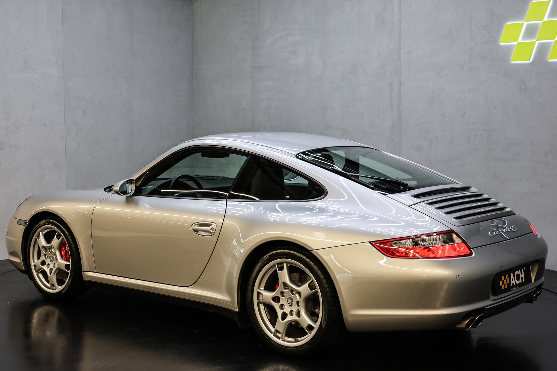PORSCHE 911 Carrera 4S-image-6