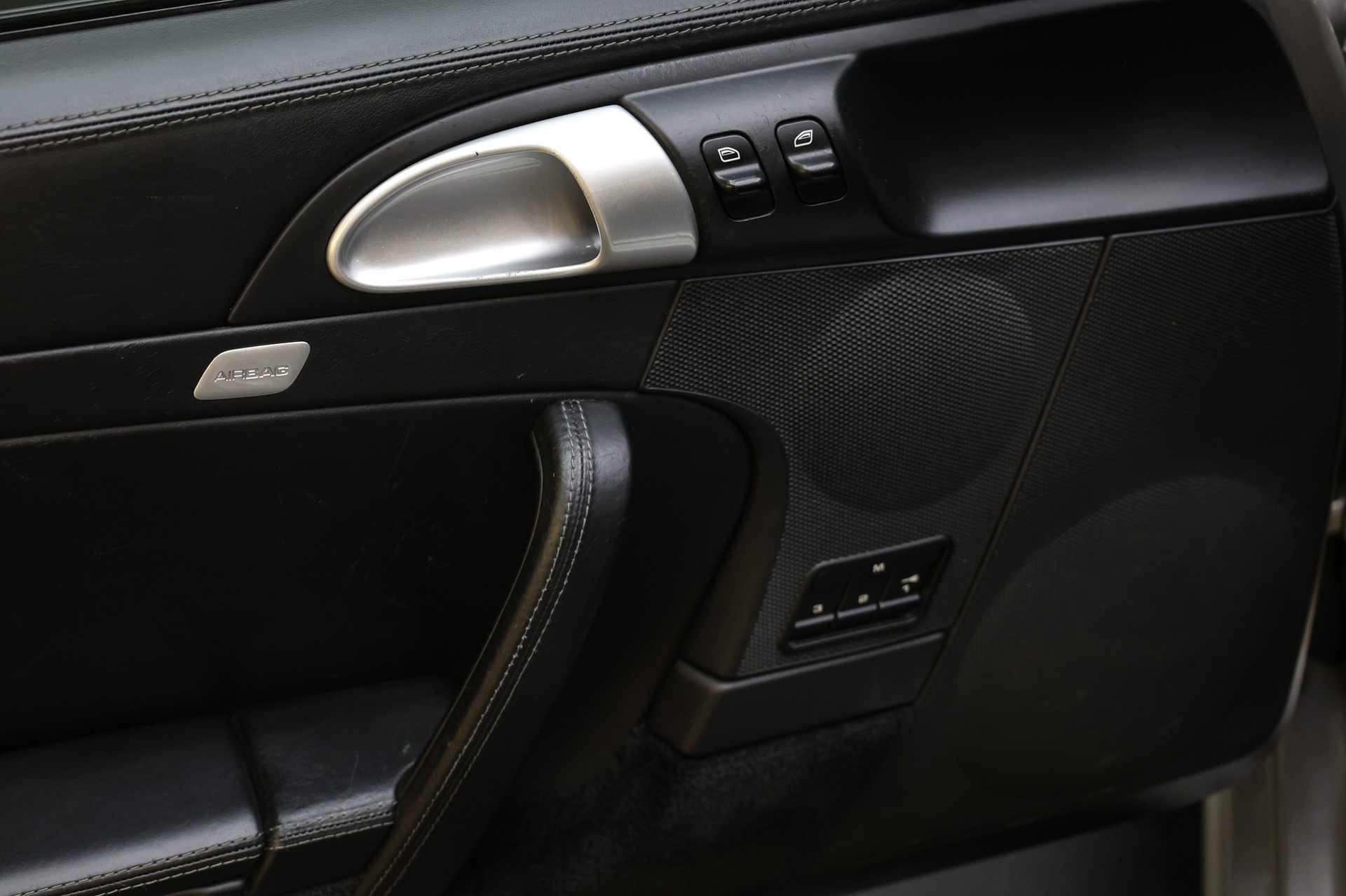 PORSCHE 911 Carrera 4S-image-31