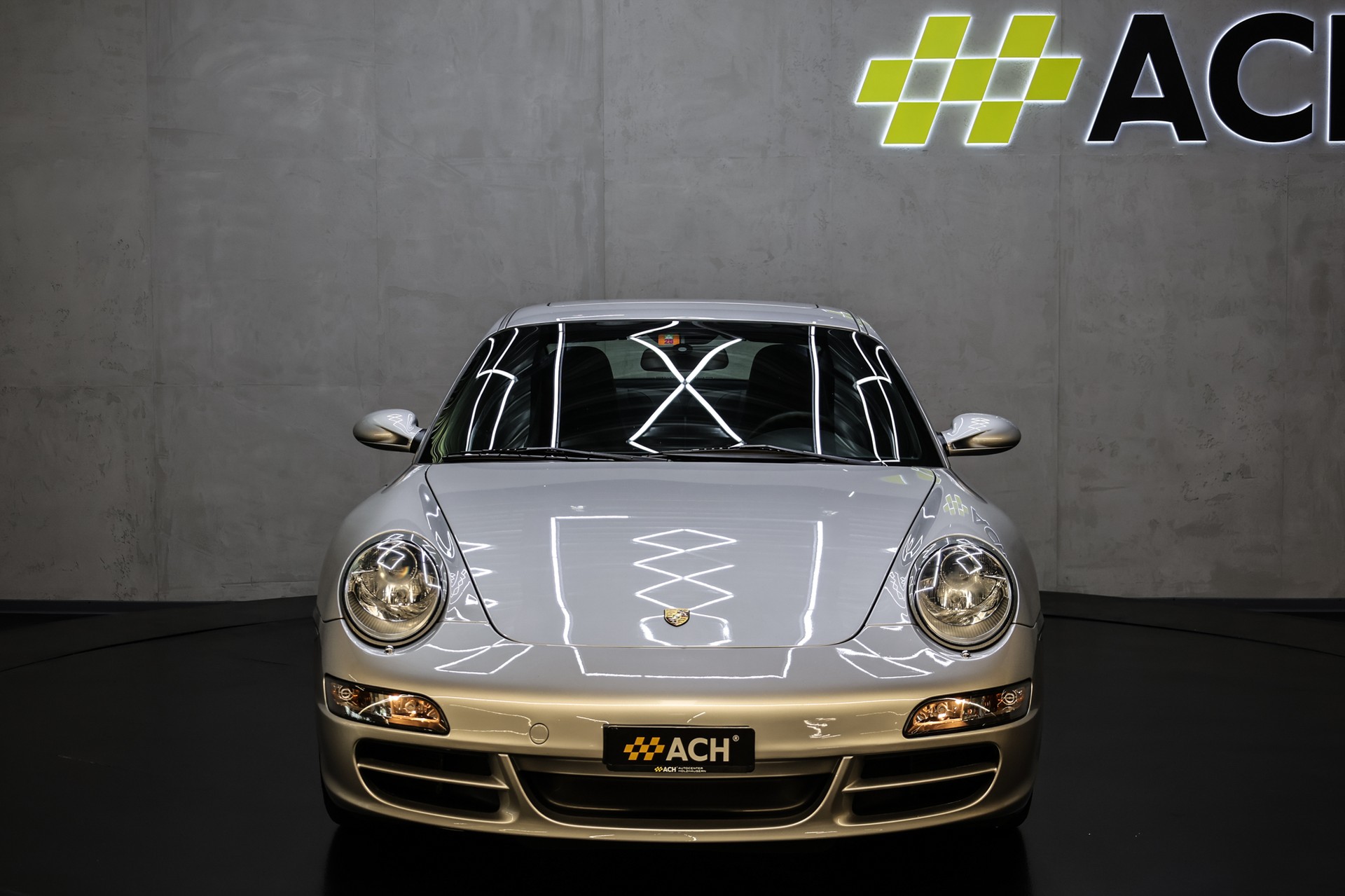 PORSCHE 911 Carrera 4S-showroom-element-1