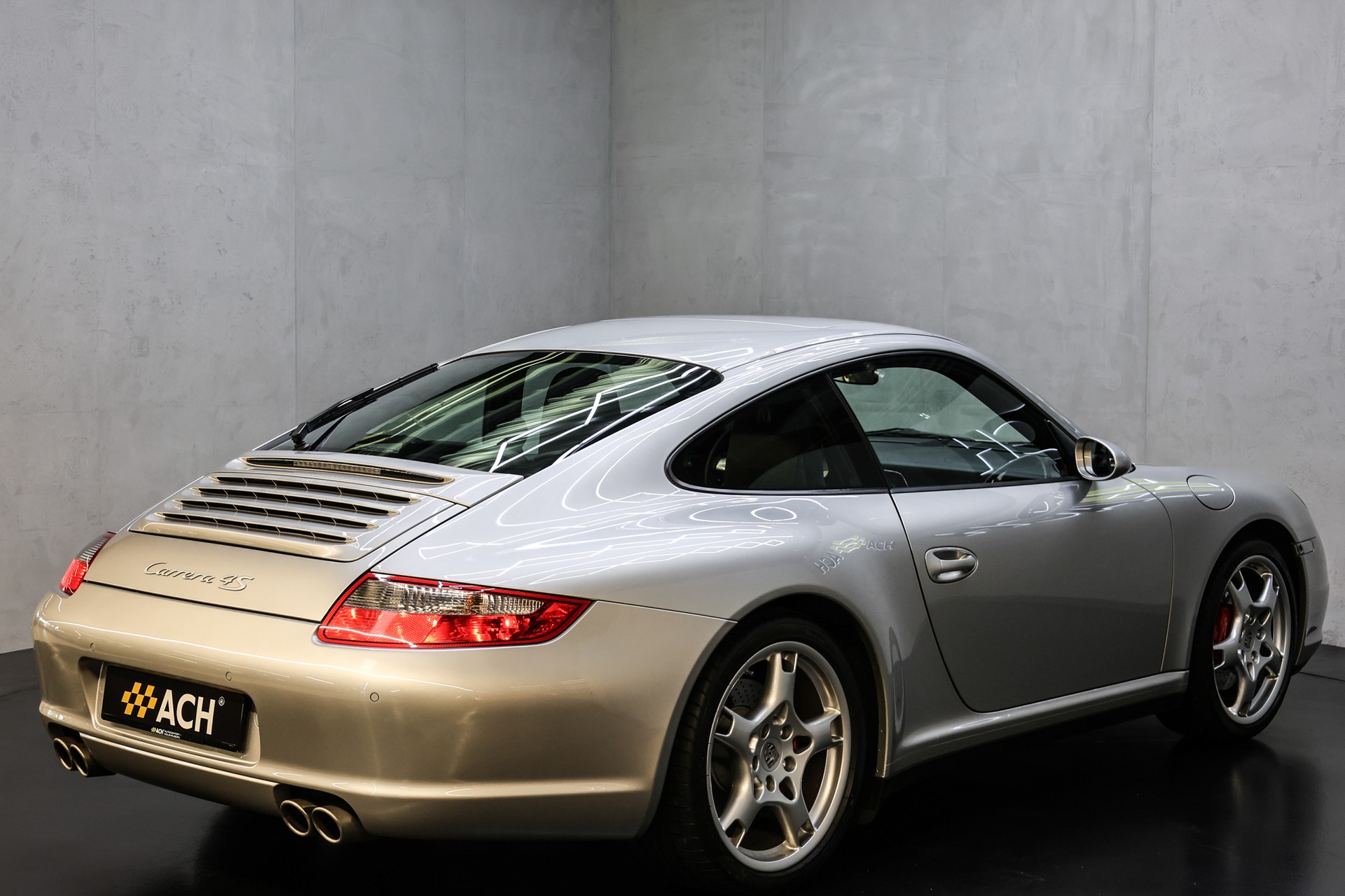 PORSCHE 911 Carrera 4S-image-5