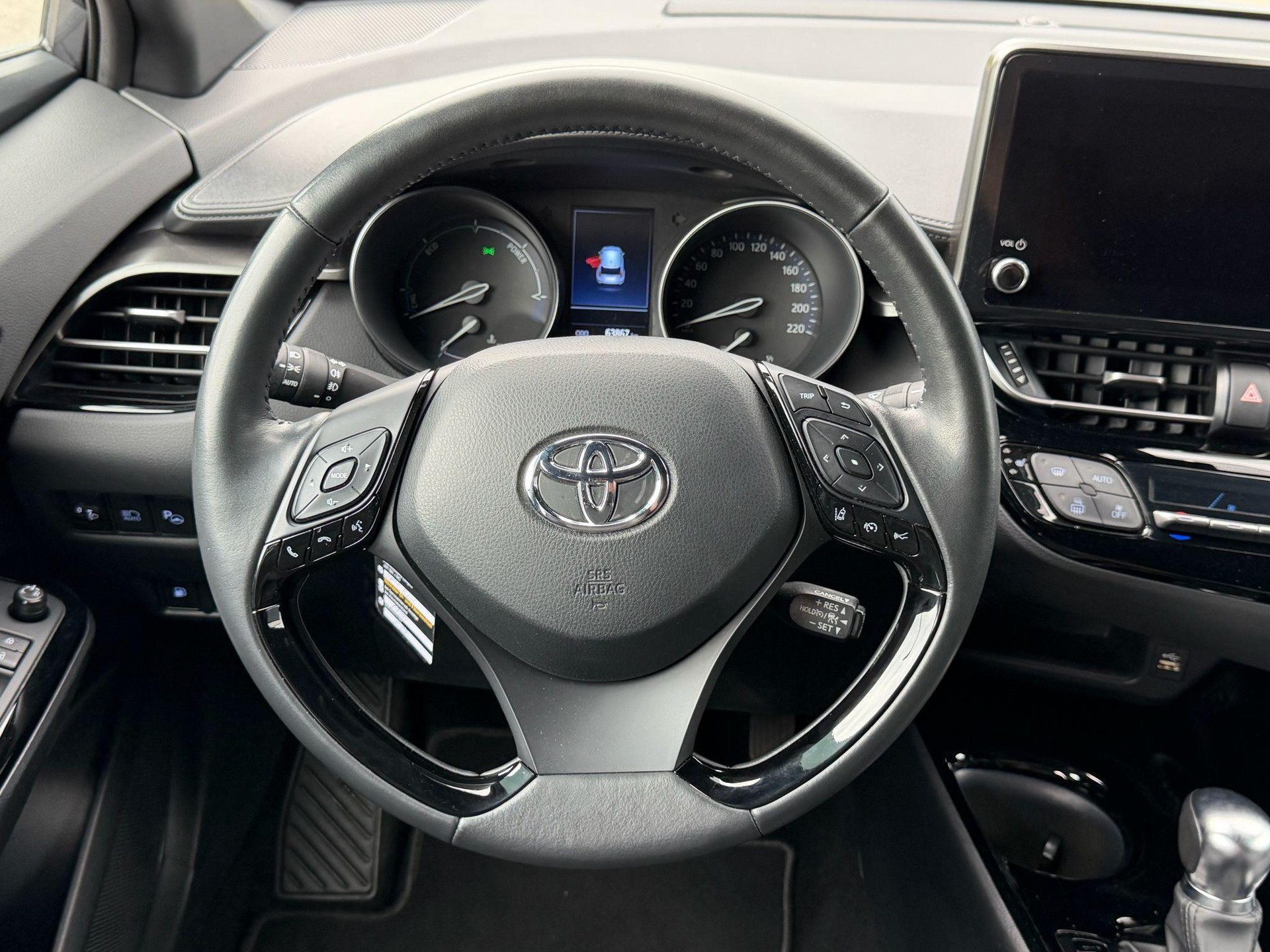 TOYOTA C-HR 1.8 VVTi HSD Trend-image-9
