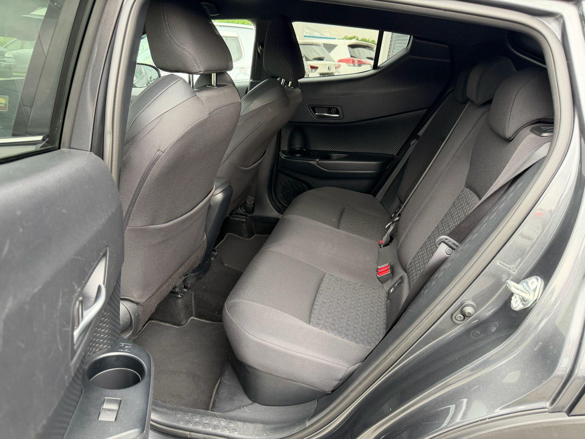 TOYOTA C-HR 1.8 VVTi HSD Trend-image-20