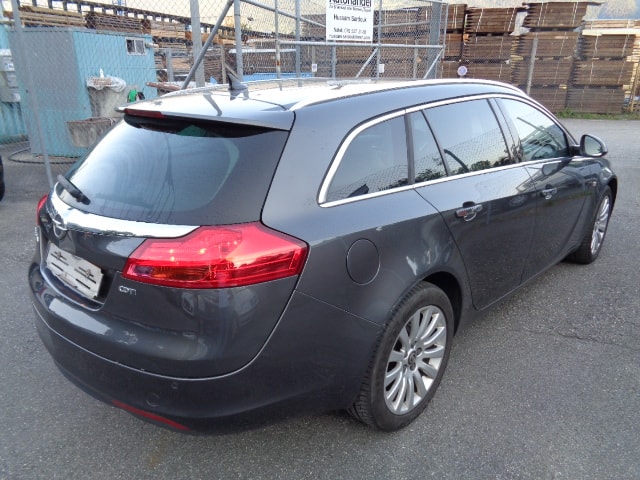OPEL Insignia Sports Tourer 2.0 CDTI Edition Automatic-image-3