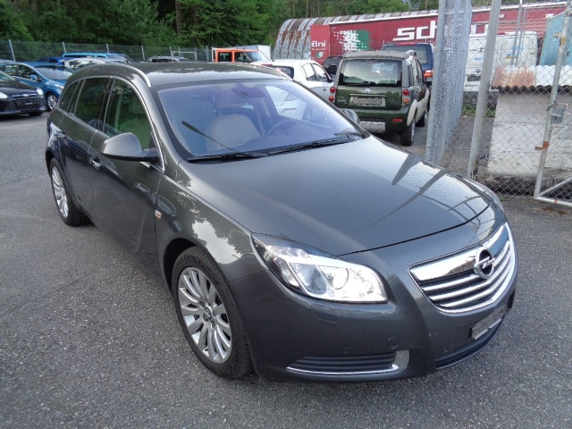 OPEL Insignia Sports Tourer 2.0 CDTI Edition Automatic-image-2