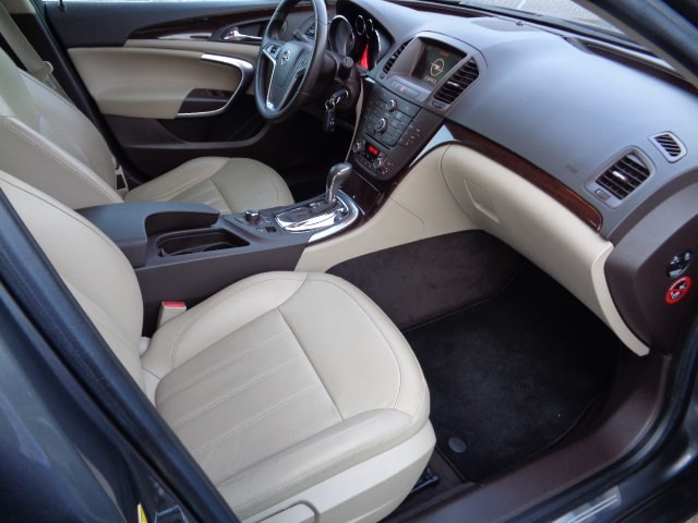 OPEL Insignia Sports Tourer 2.0 CDTI Edition Automatic-image-8