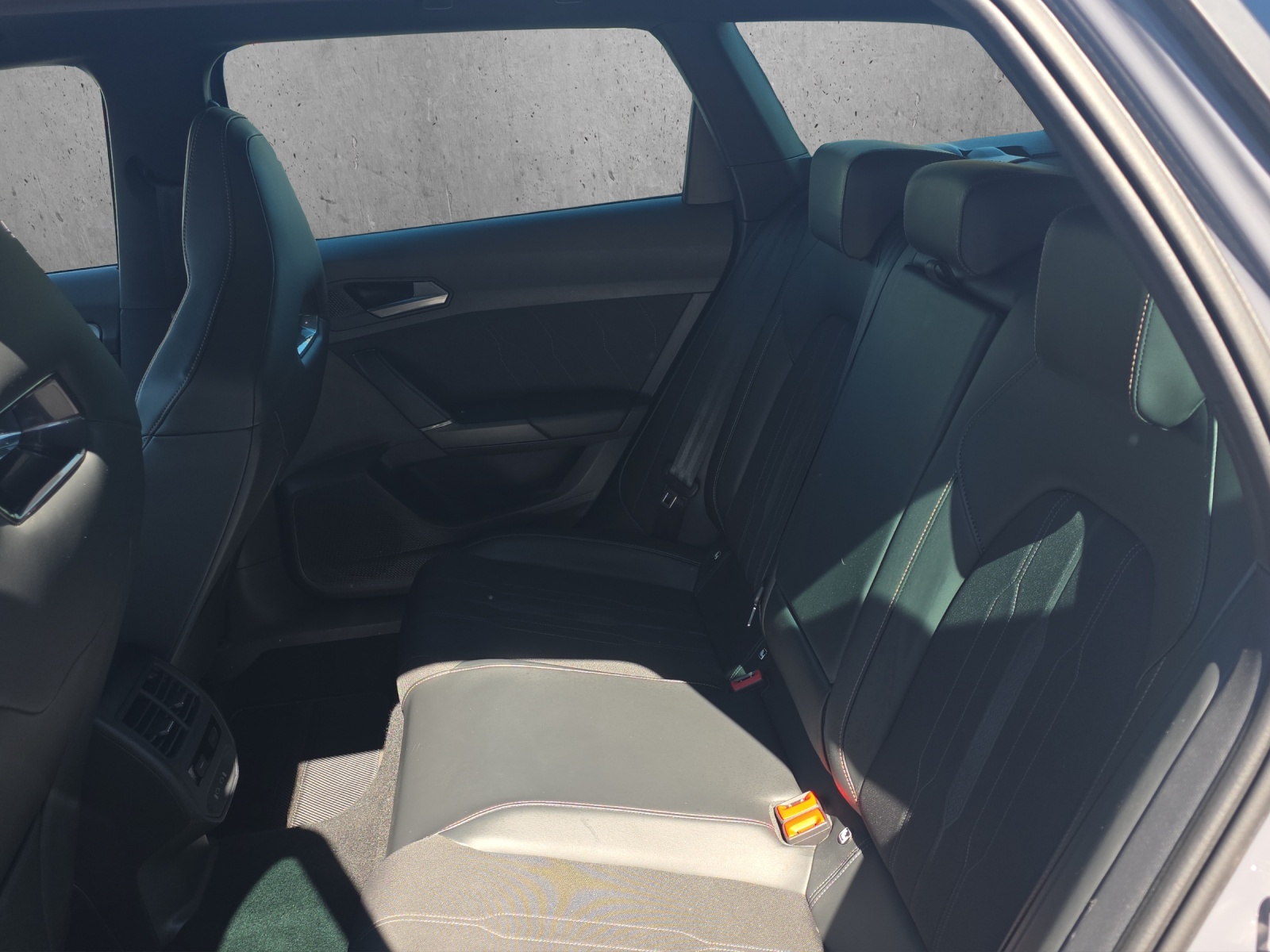 CUPRA LEON ST 1.4 e-HYBRID pHEV DSG-image-12