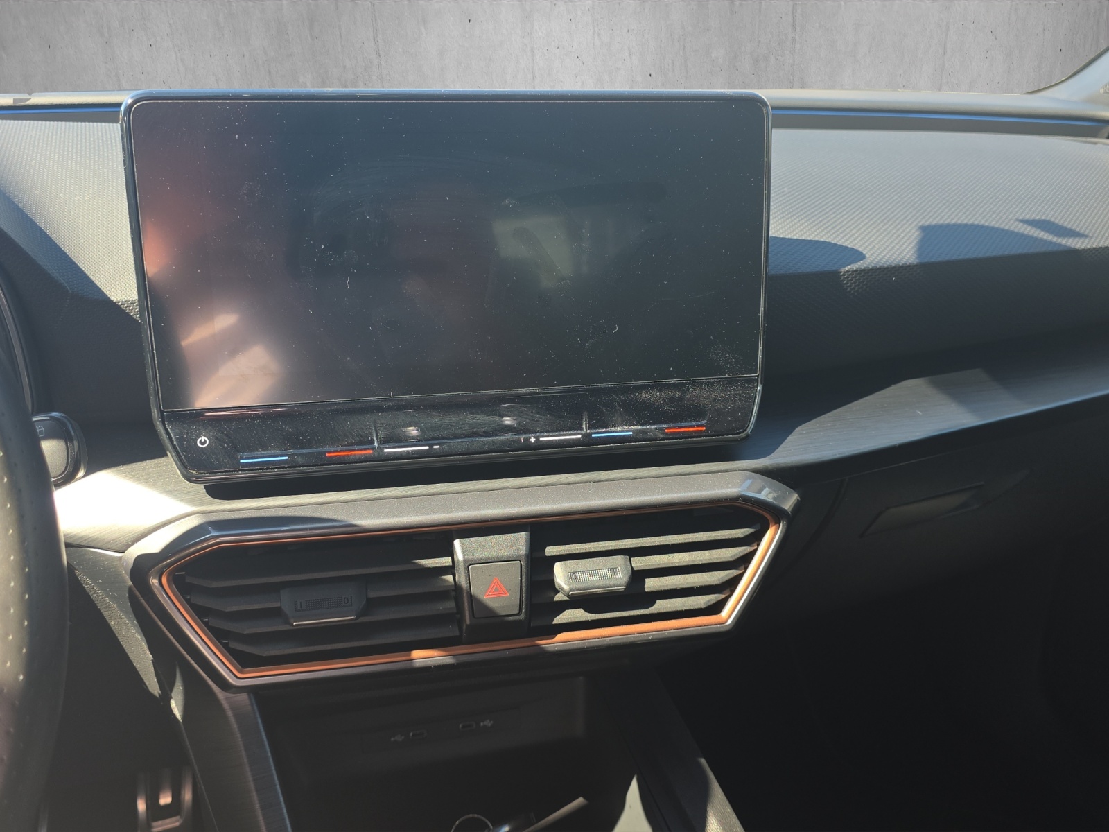 CUPRA LEON ST 1.4 e-HYBRID pHEV DSG-image-9