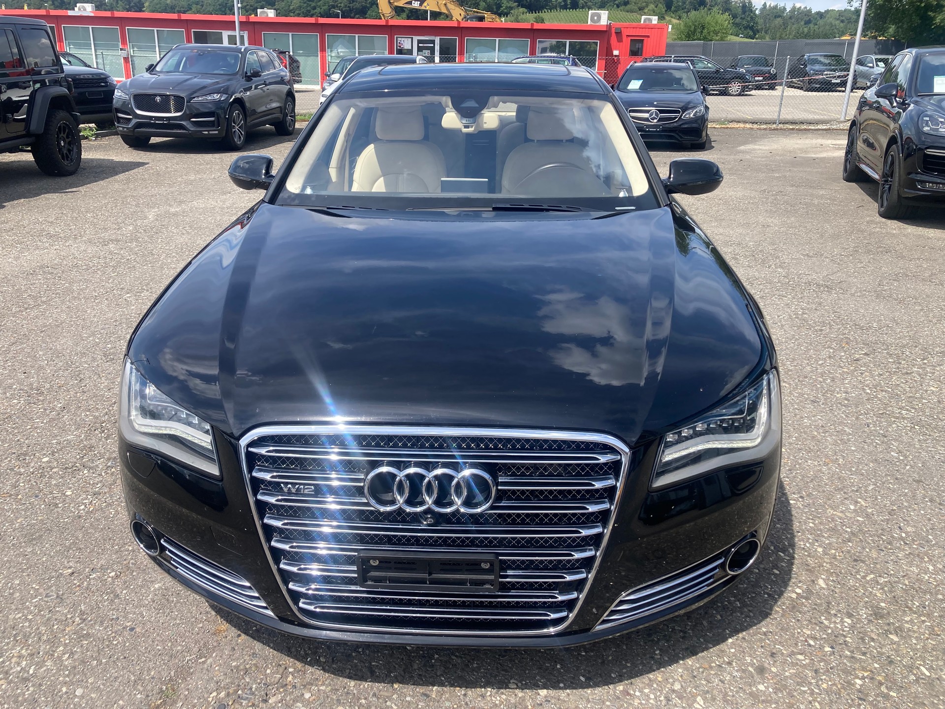 AUDI A8 L 6.3 FSI W12 quattro tiptronic-showroom-element-1