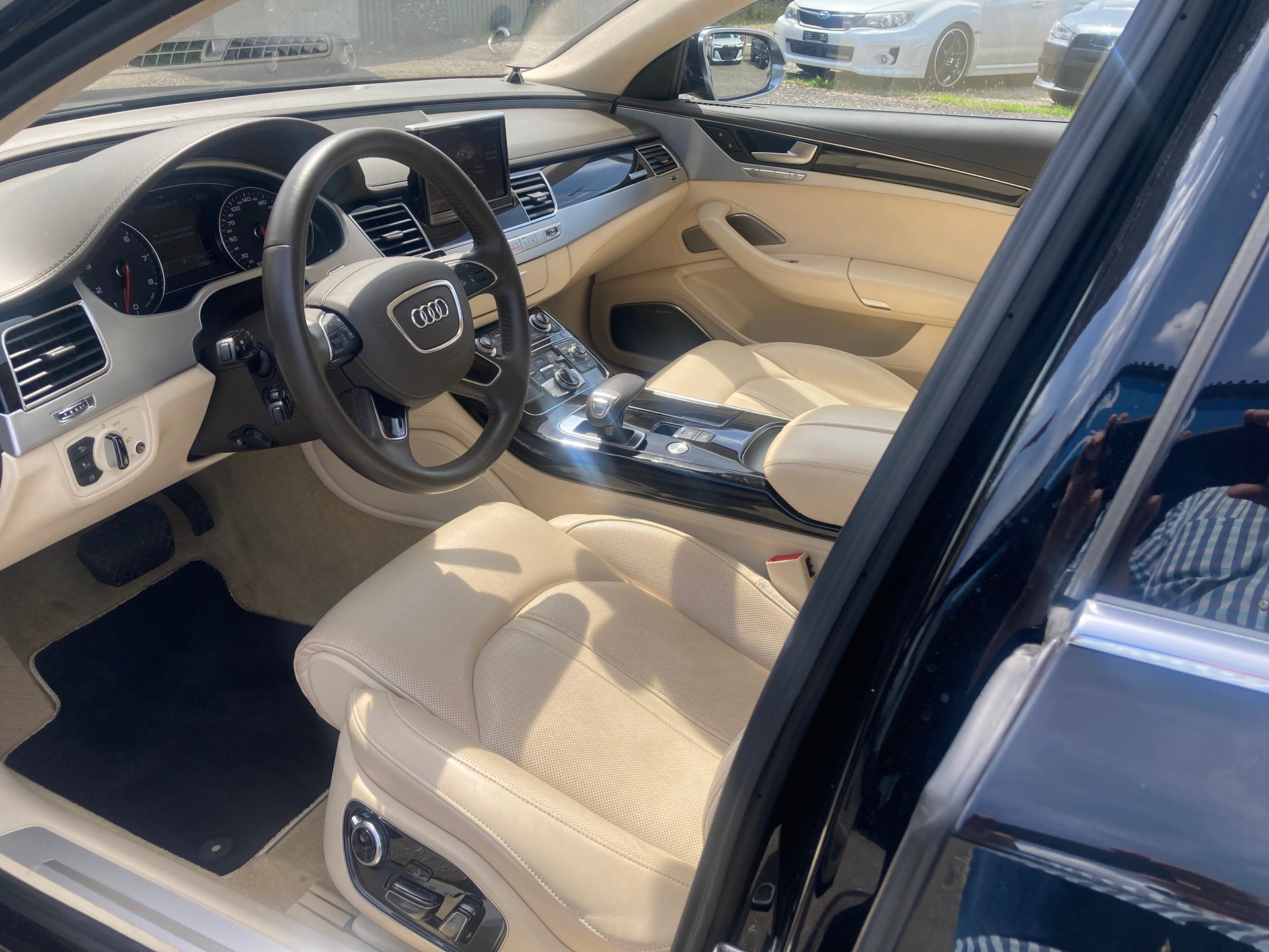 AUDI A8 L 6.3 FSI W12 quattro tiptronic-image-7