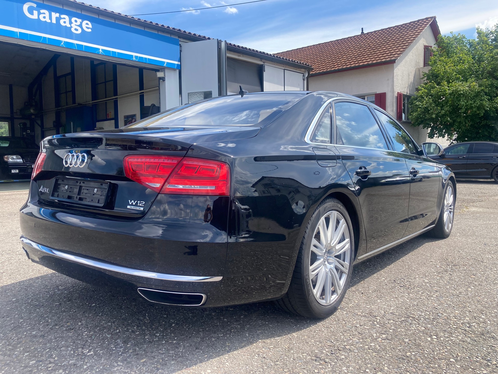 AUDI A8 L 6.3 FSI W12 quattro tiptronic-image-5