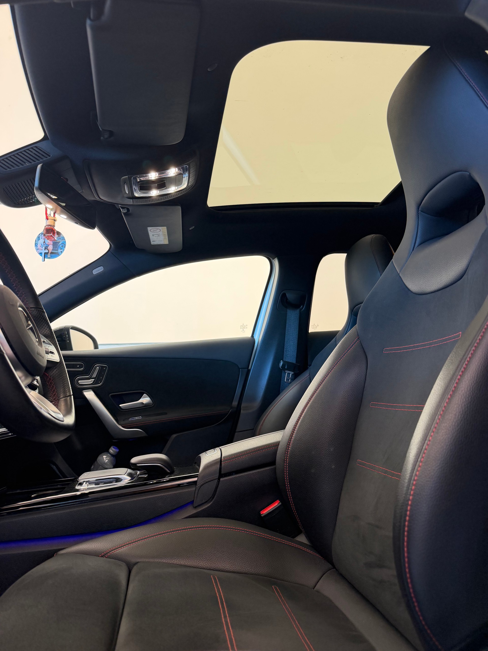 MERCEDES-BENZ A 220 Style 7G-DCT 4Matic-showroom-element-3
