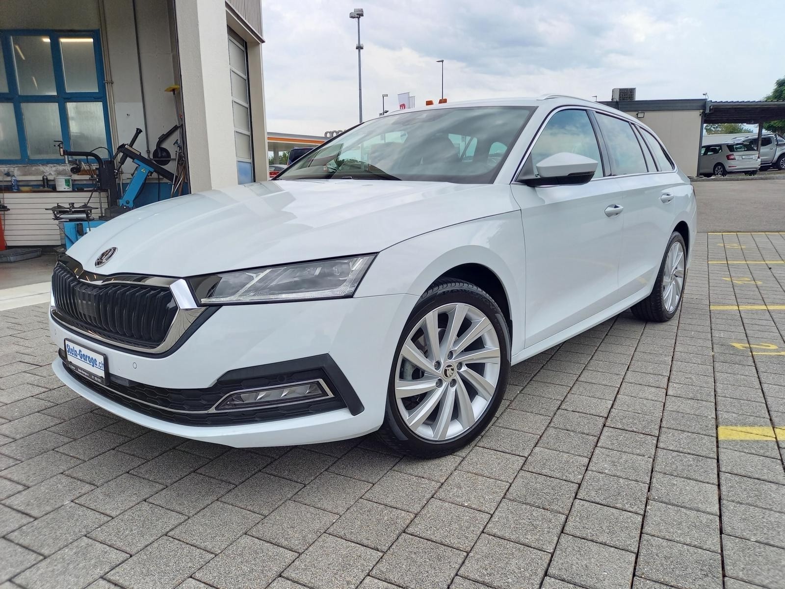 SKODA Octavia Combi 2.0 TDI DSG Style
