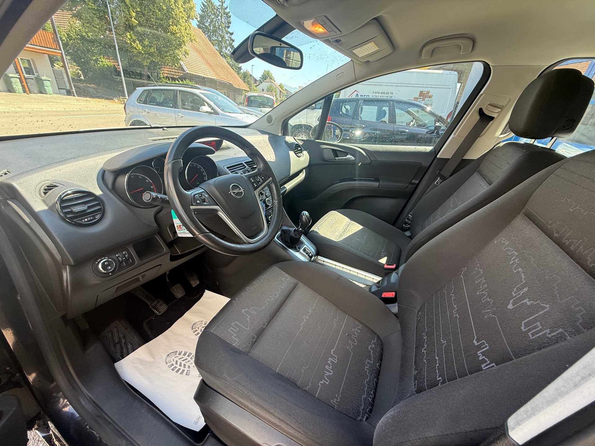 OPEL Meriva 1.4 Turbo Cosmo-image-9