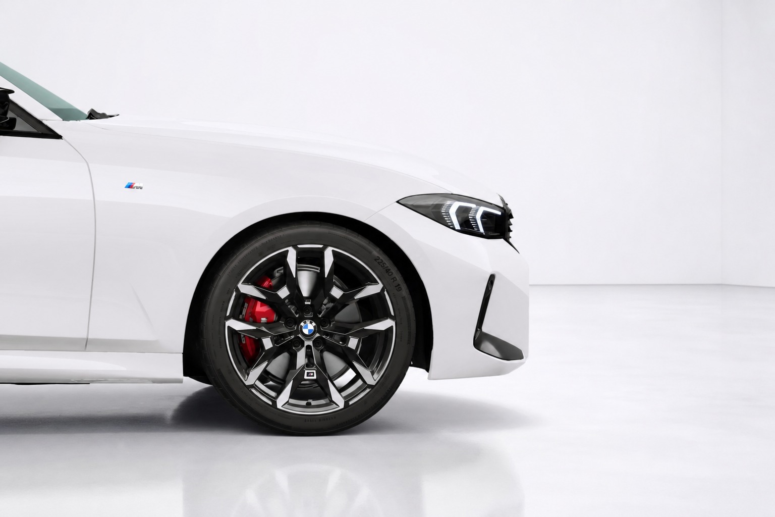 BMW M340i xDrive 48V Touring Steptronic M Sport Pro-showroom-element-3